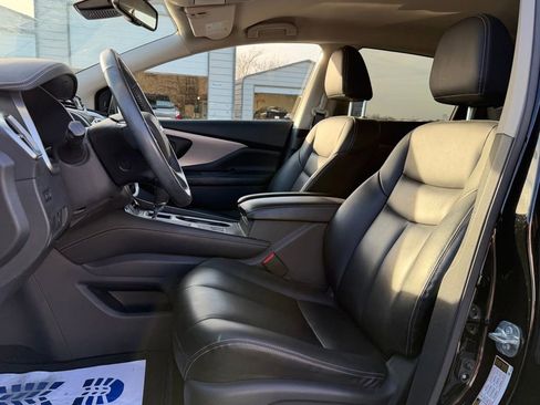 Used 2023 Nissan Murano SV w/ SV Midnight Edition Package image 12