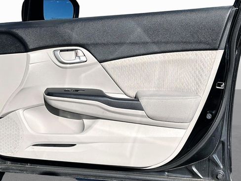 Used 2015 Honda Civic LX image 17