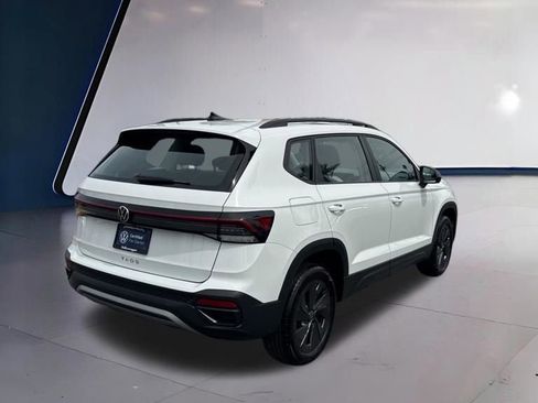 Used 2025 Volkswagen Taos S image 2