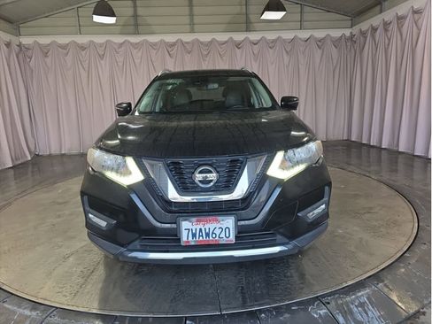 Used 2017 Nissan Rogue SL image 11