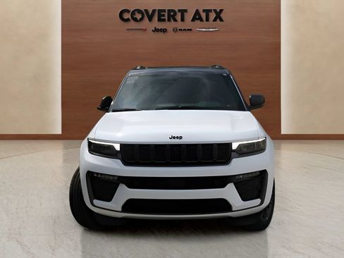 New 2026 Jeep Grand Cherokee Summit w/ Obsidian Package AWD/4WD image 8