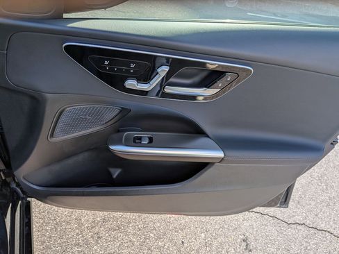 Used 2022 Mercedes-Benz C 300 Sedan image 35