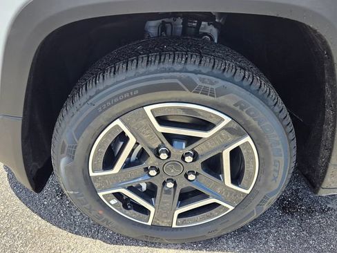 New 2026 Jeep Cherokee Limited AWD/4WD image 16