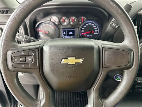 Used 2023 Chevrolet Silverado 1500 Custom image 18