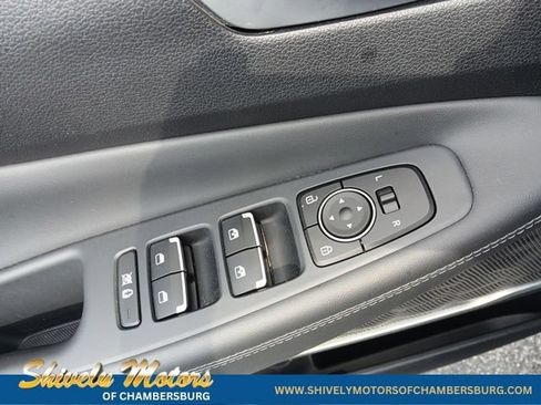 Used 2020 Hyundai Santa Fe Limited AWD/4WD image 32