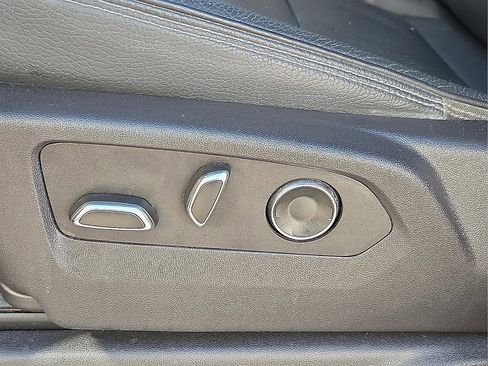 Used 2024 GMC Sierra 1500 Denali w/ Denali Reserve Package image 14