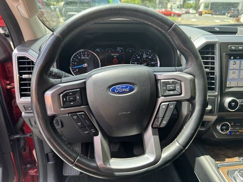 Used 2019 Ford Expedition Platinum image 12