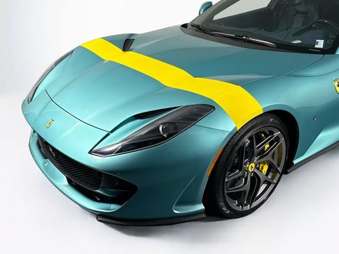 Used 2019 Ferrari 812 Superfast RWD image 12