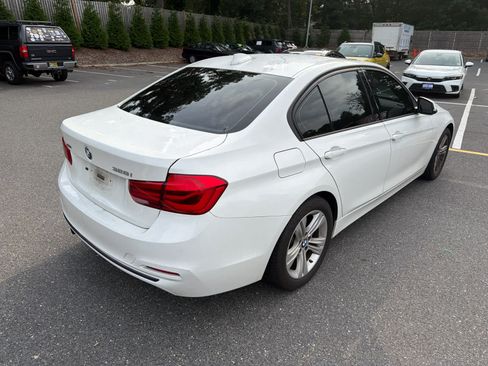Used 2016 BMW 328i xDrive Sedan AWD/4WD image 3