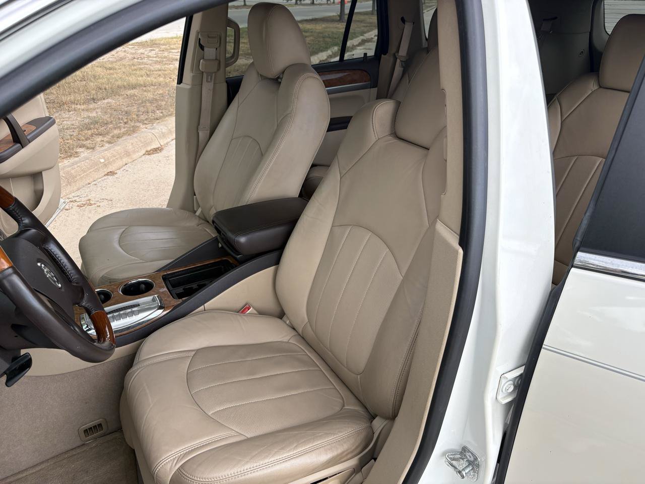 Used 2012 Buick Enclave Leather w/ LPO, Cargo Convenience Pkg FWD image 34