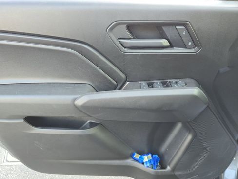 Used 2025 Chevrolet Colorado Trail Boss image 16