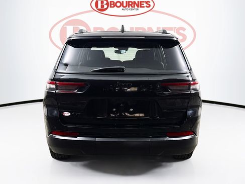 Used 2023 Jeep Grand Cherokee L Laredo AWD/4WD image 8