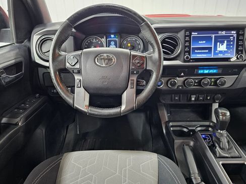 Used 2021 Toyota Tacoma TRD Sport AWD/4WD image 14