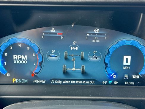 New 2025 Ford Bronco Outer Banks image 22