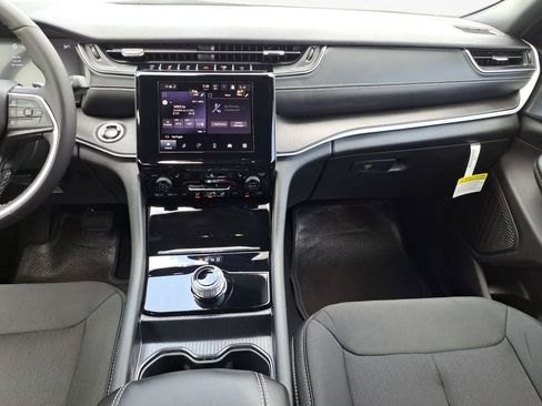 New 2025 Jeep Grand Cherokee L Laredo w/ Luxury Tech Group I image 11