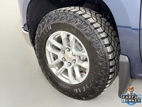 Used 2023 Chevrolet Silverado 1500 LT AWD/4WD image 31
