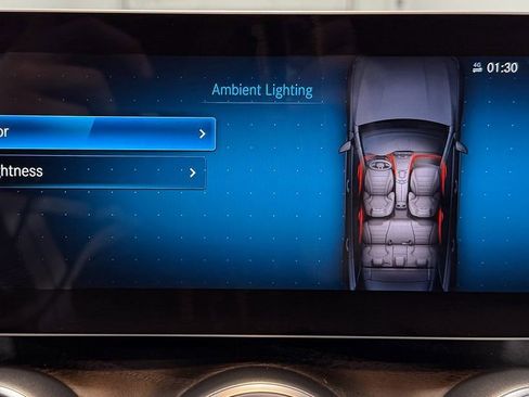 Used 2020 Mercedes-Benz GLC 300 4MATIC SUV image 24