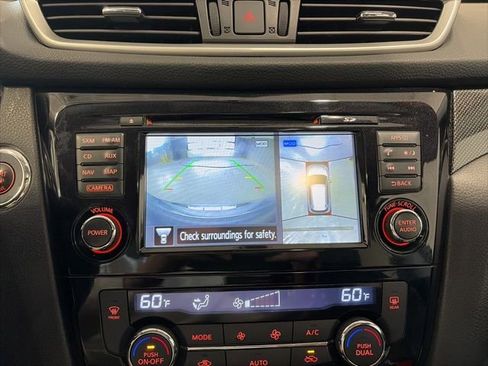 Used 2016 Nissan Rogue SL w/ SL Premium Package AWD/4WD image 27