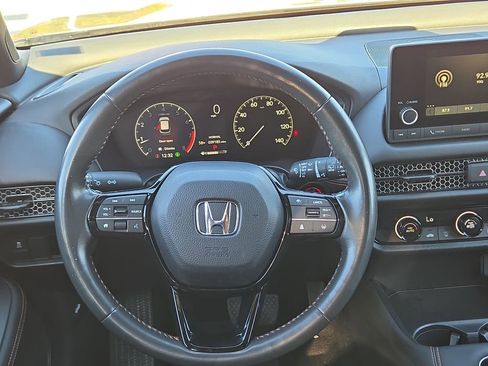 Certified 2023 Honda HR-V Sport image 19