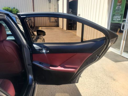 Used 2016 Lexus IS 200t RWD image 22