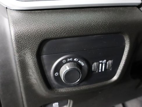 Used 2023 Jeep Grand Cherokee Altitude image 23