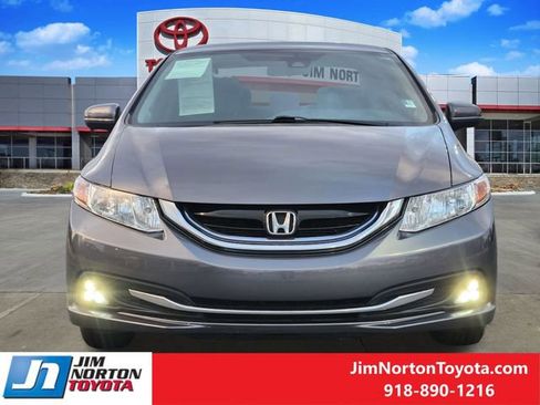 Used 2015 Honda Civic Hybrid Sedan image 2