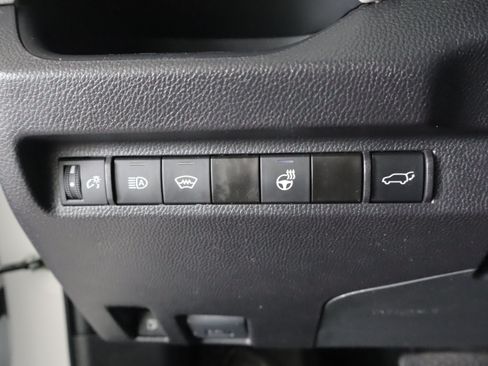 Used 2024 Toyota RAV4 XLE w/ Convenience Package AWD/4WD image 16