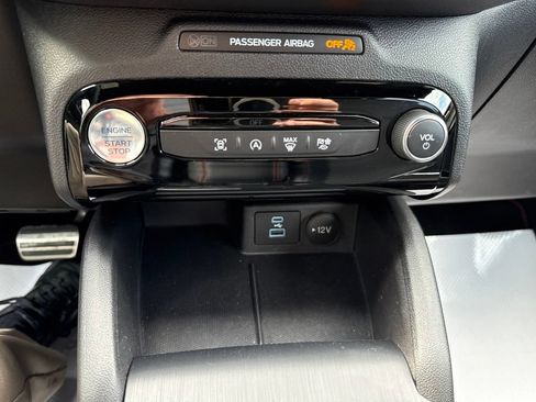 Used 2023 Ford Escape ST-Line w/ Tech Pack #1 AWD/4WD image 16