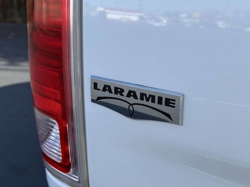Used 2016 RAM 3500 Laramie w/ Convenience Group image 10