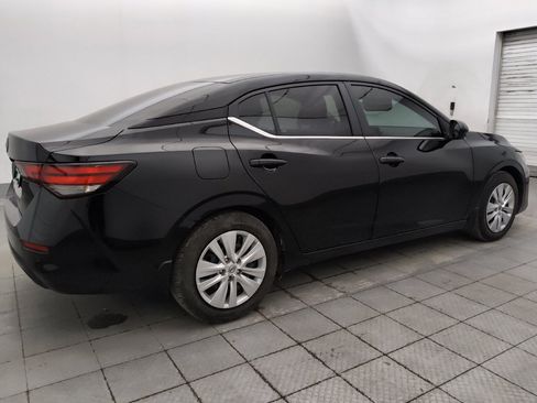 Used 2025 Nissan Sentra S FWD image 10