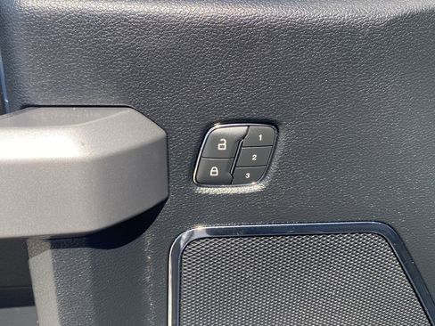 Used 2019 Ford F450 Platinum w/ Platinum Ultimate Package image 18