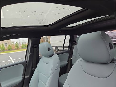 New 2026 Mercedes-Benz GLB 250 4MATIC image 27