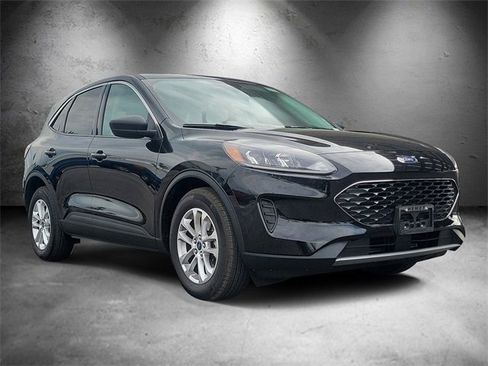 Certified 2022 Ford Escape SE w/ Convenience Package image 2