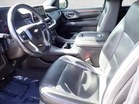 Used 2021 Chevrolet Suburban LT AWD/4WD image 13