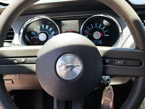 Used 2011 Ford Mustang GT w/ Security Pkg RWD image 25