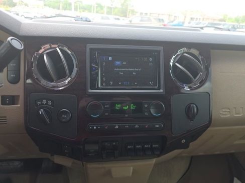 Used 2008 Ford F250 Lariat image 18