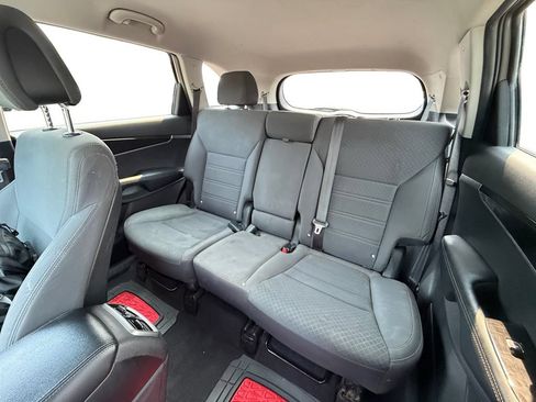 Used 2016 Kia Sorento FWD w/ LX Convenience Package image 22