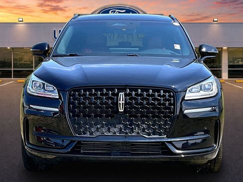 Used 2023 Lincoln Corsair Reserve w/ Equipment Group 201A AWD/4WD image 3