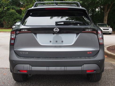 Used 2026 Nissan Kicks SR image 6