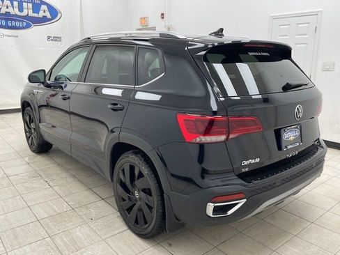 Used 2024 Volkswagen Taos SE w/ Black Wheel Plus Package image 18