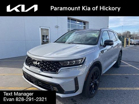 Used 2022 Kia Sorento SX image 3