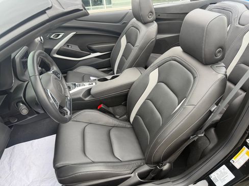 Used 2024 Chevrolet Camaro LT RWD image 15