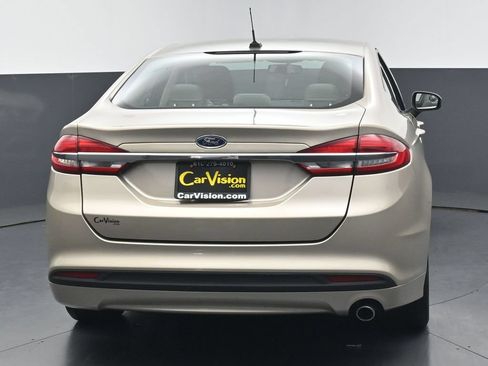 Used 2018 Ford Fusion S FWD image 4