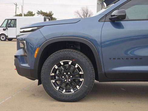 New 2026 Chevrolet Traverse Z71 w/ Enhanced Driving Package image 39