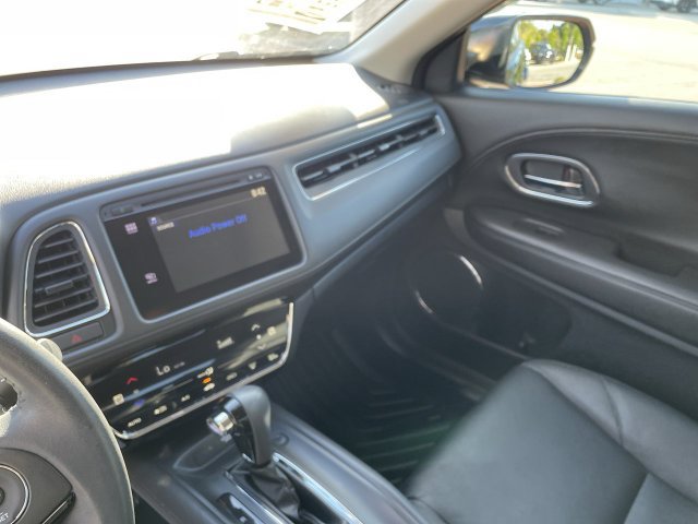 Used 2017 Honda HR-V EX-L image 13