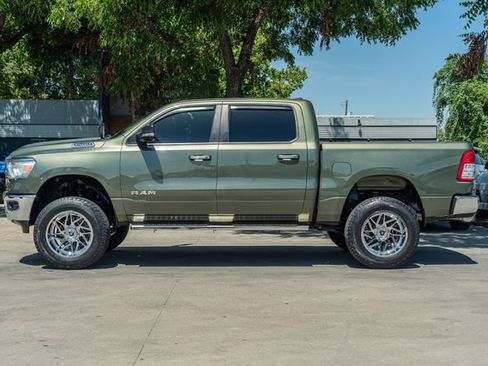 Used 2020 RAM 1500 Big Horn AWD/4WD image 3