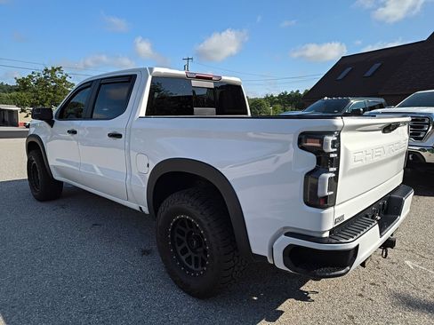 Used 2023 Chevrolet Silverado 1500 RST w/ Convenience Package II AWD/4WD image 3