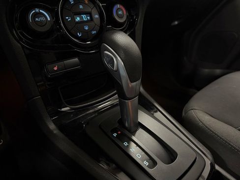 Used 2014 Ford Fiesta SE w/ Equipment Group 201B image 20