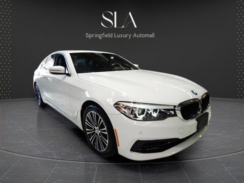 Used 2019 BMW 530i xDrive w/ Convenience Package AWD/4WD image 3