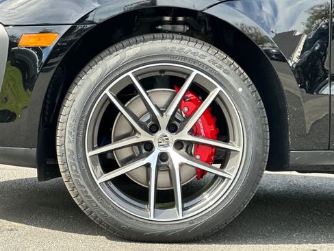 New 2026 Porsche Macan S AWD/4WD image 31
